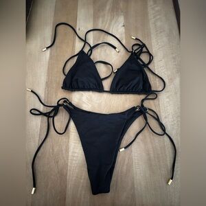 Monday Swimwear Hanalei Bikini Medium Like New Black